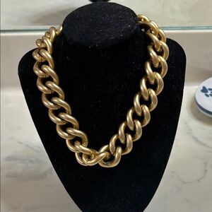 Elegant Gold Chain Necklace